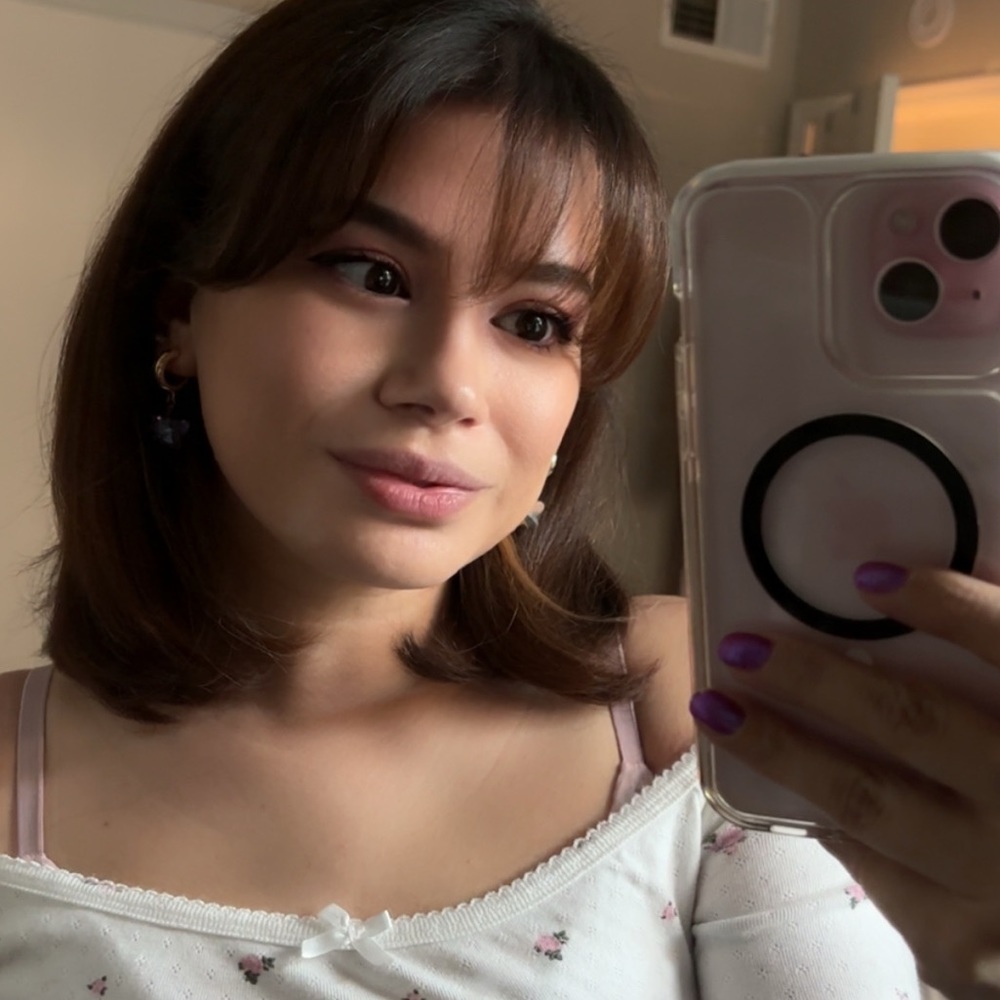 Meet your Posher, Carla